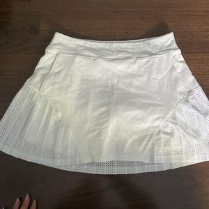 Under Armour tennis/golf skirt! Brand new never worn.